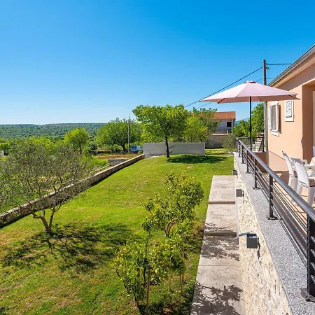 Prázdninový dům Holiday Dino Pridraga